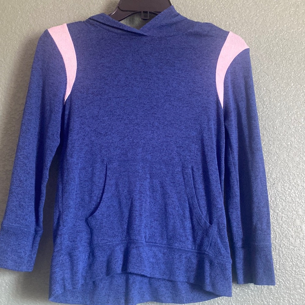 Old navy sweater